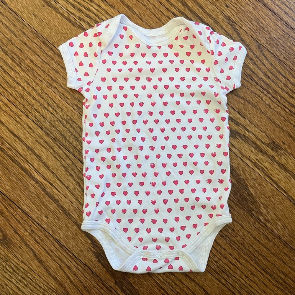 Valentines ❤️ Roberta Roller Rabbit Heart Print Pima Cotton Onesie